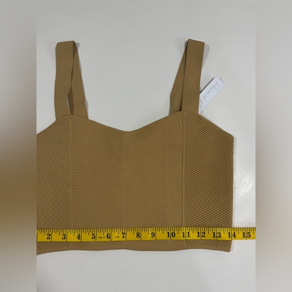 House of Harlow  crop top  size Medium 54% NYLON
46% RAYON NWT - Picture 8 of 14